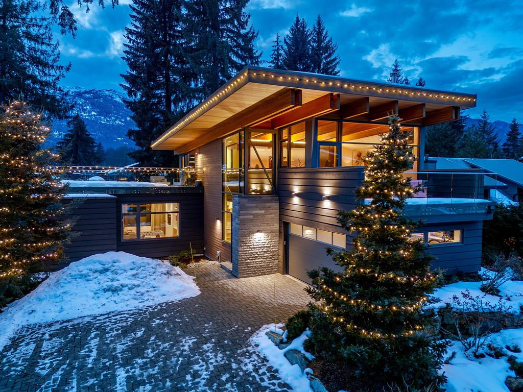 7325  Toni Sailer Lane, White Gold