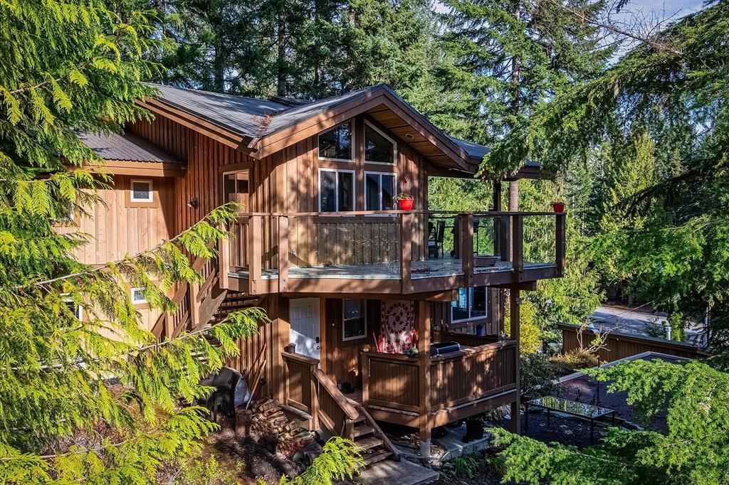 8349  Needles Drive, Alpine Meadows