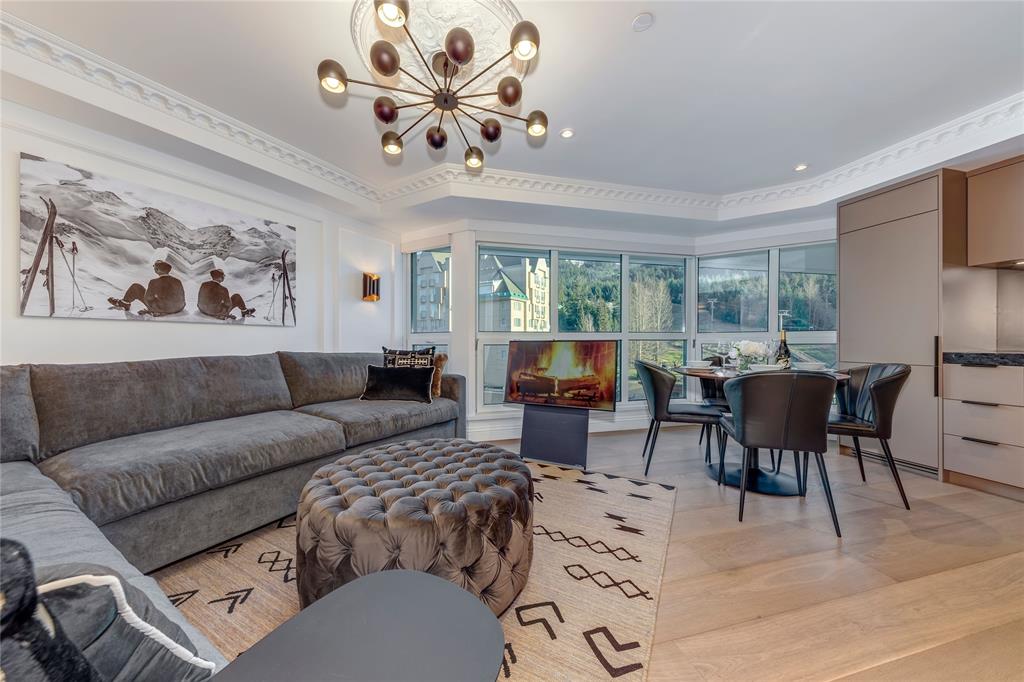 401 4557  Blackcomb Way, Benchlands