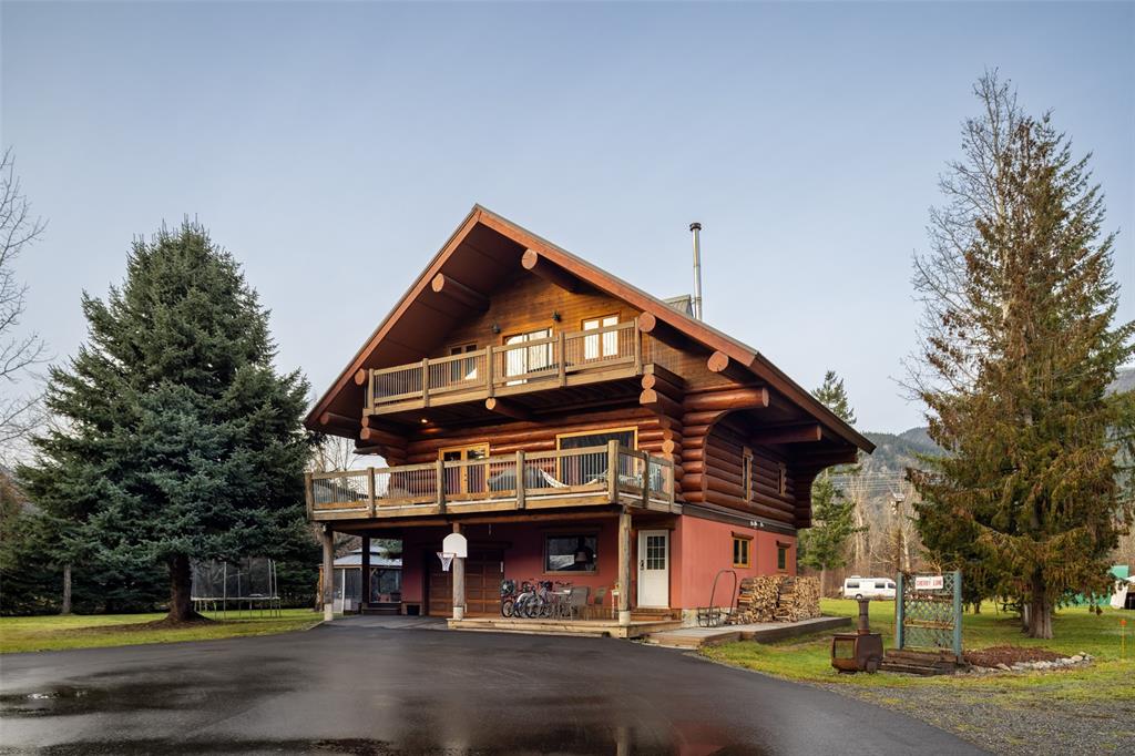 1539  Portage Road, Pemberton