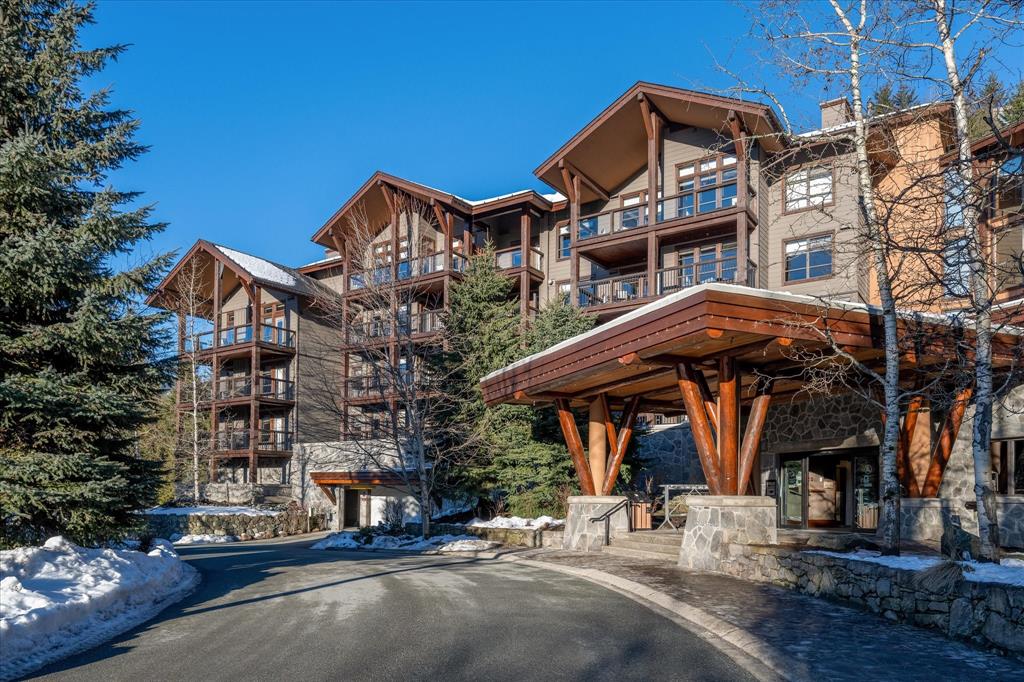308D 2020 London Lane 308D, Whistler 308D 2020 London Lane, Whistler Creek
