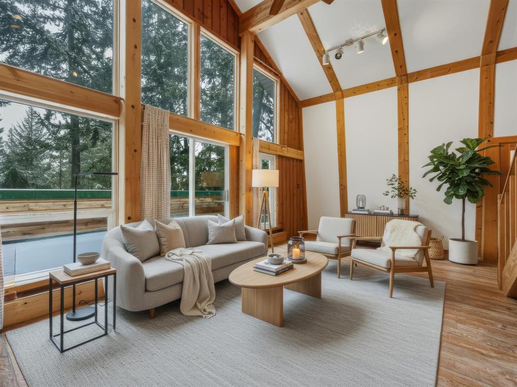 9539  Emerald Drive, Emerald Estates