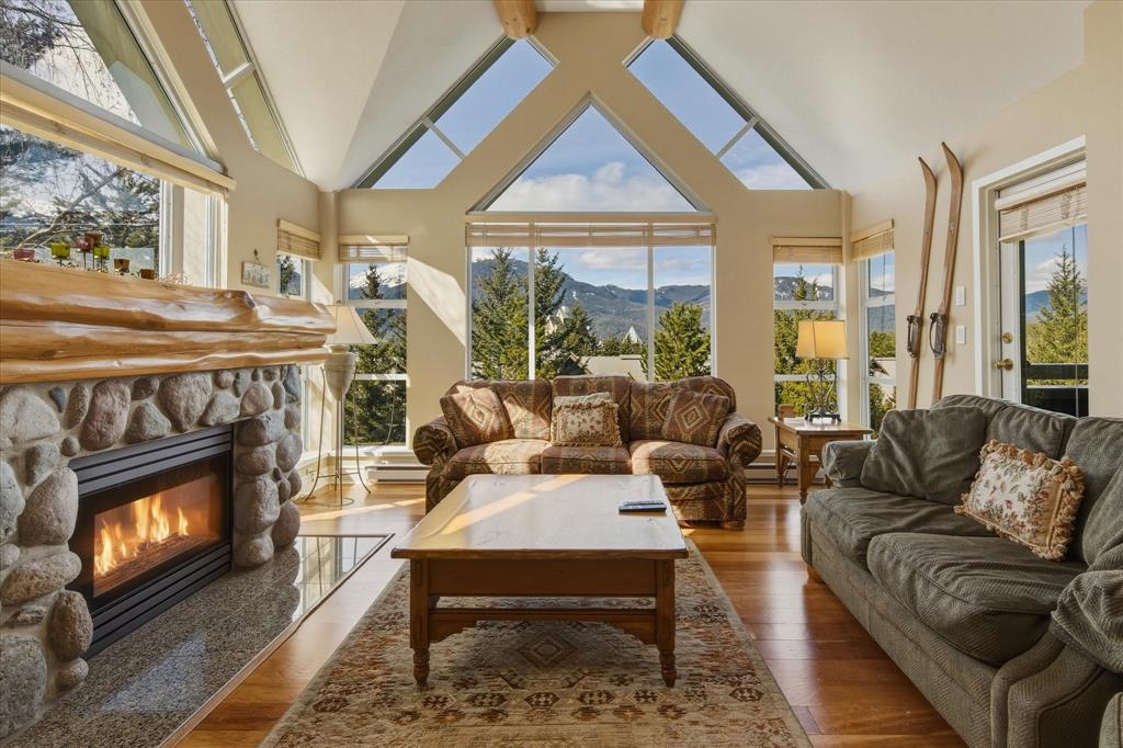 409 4910  Spearhead Place, Benchlands