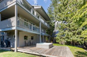 8325  Rainbow Drive, Whistler