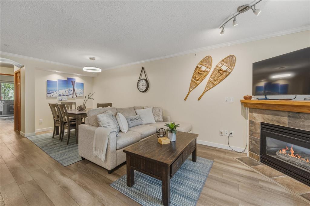 69 4335  Northlands Boulevard, Village