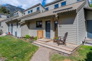 C1 6900  Crabapple Drive, Whistler