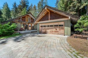 9270  Pinetree Lane, Whistler
