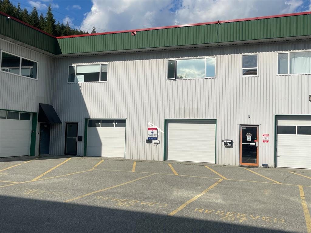 1400  Alpha Lake Road, Function Junction
