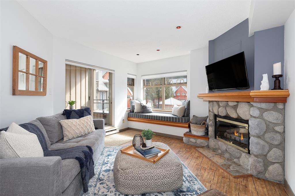 212 2050  Lake Placid Road, Whistler Creek