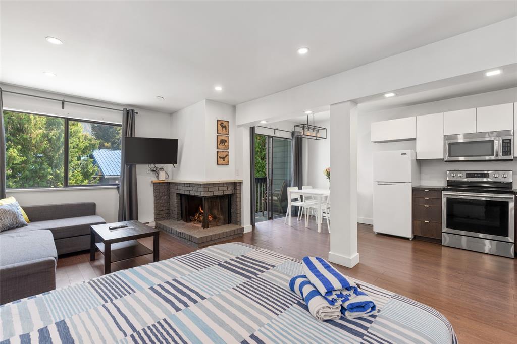 301 2129  Lake Placid Road, Whistler Creek
