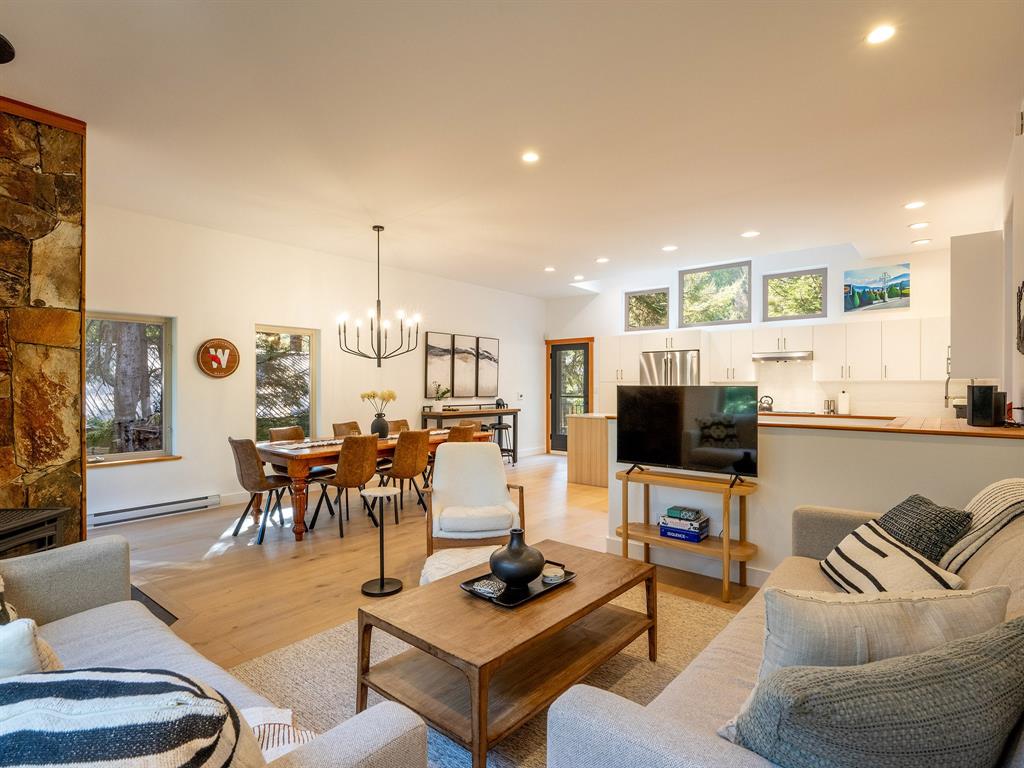 3125  Hawthorne Place, Brio