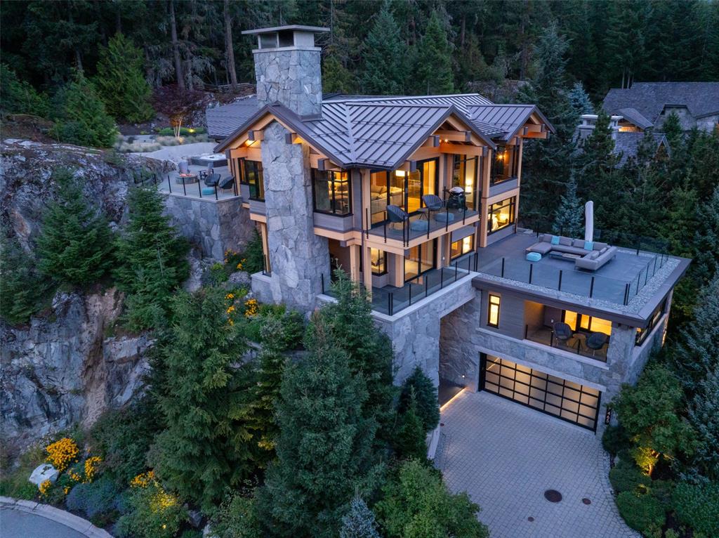 7465  Treetop Lane, Nesters