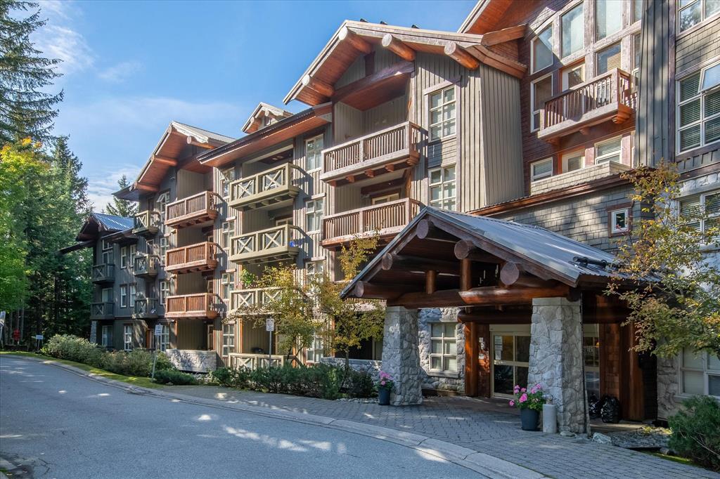 311 4660  Blackcomb Way, Benchlands