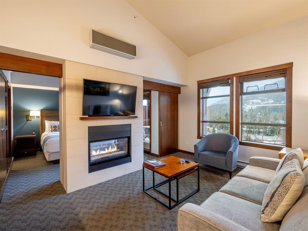414A 2020  London Lane, Whistler Creek